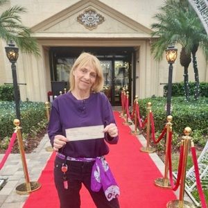 Meet your Posher, Debbie